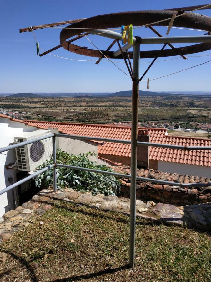 Casa Do Alecrim Penha Garcia Exterior photo